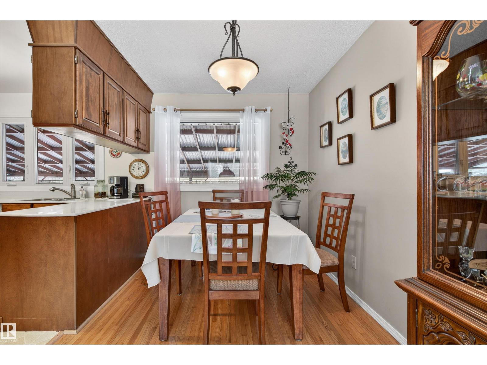 Additional image 6 of 16031 105 Avenue NW, Edmonton, AB, T5P0T8