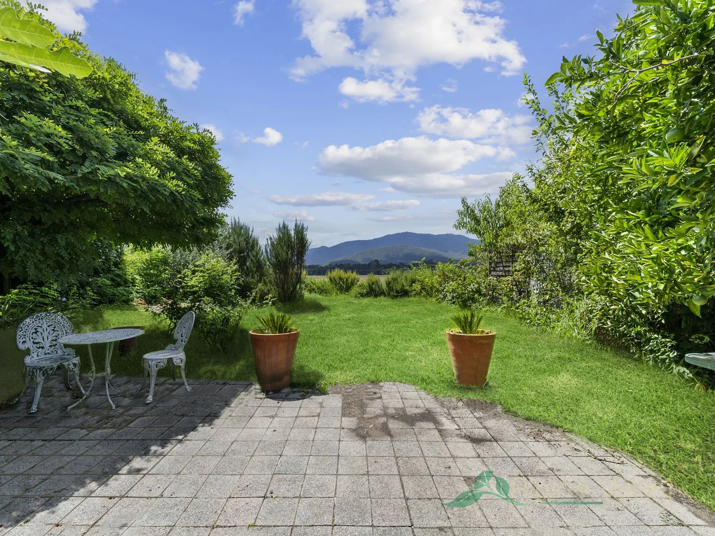 53 Valley Avenue, Mount Beauty VIC 3699