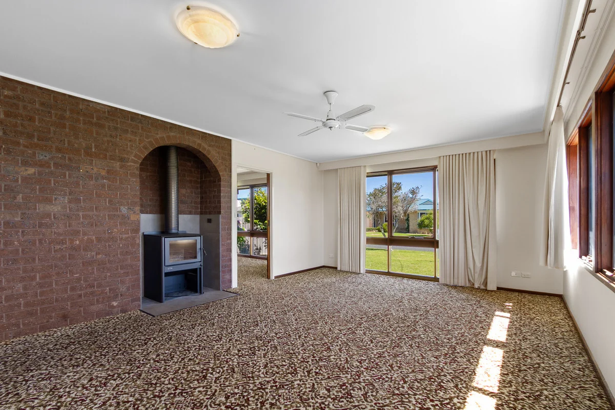 Additional image 7 of 13 Devitt Street, Lakes Entrance VIC 3909
