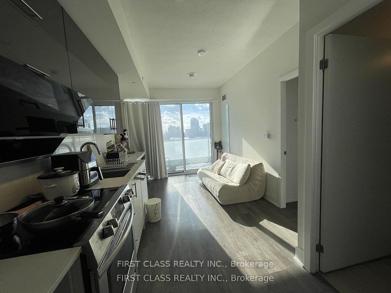 728-188 Fairview Mall Drive, Toronto, ON, M2J 0H7