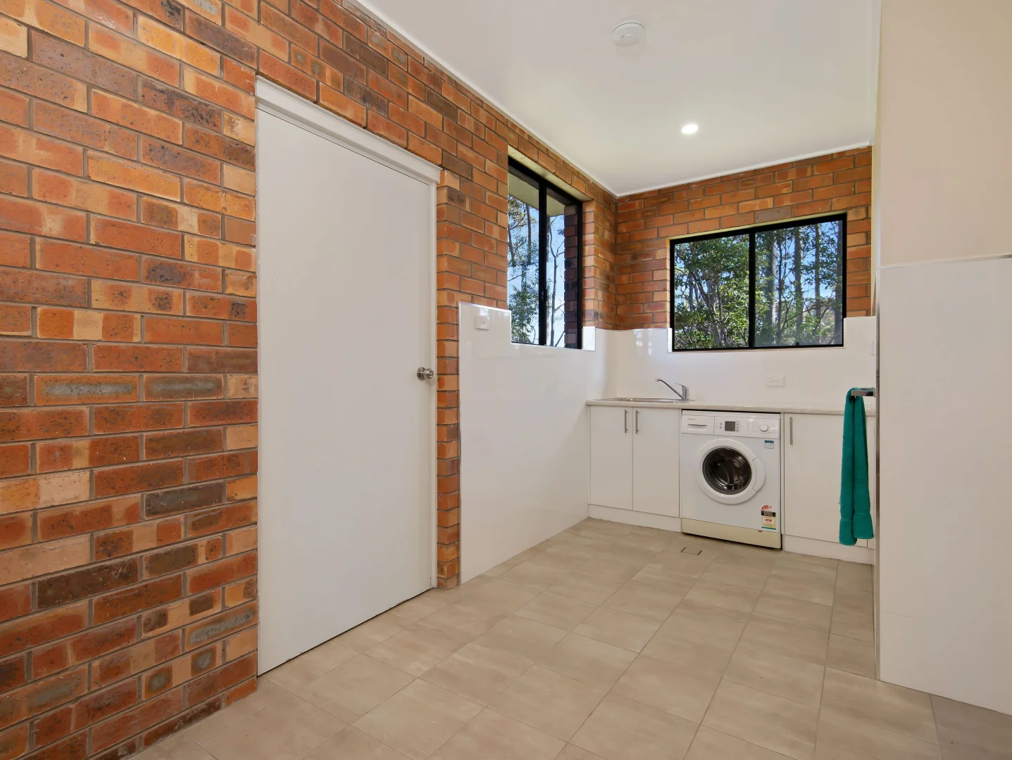 Additional image 32 of 75 Forest Parade, Tomakin NSW 2537