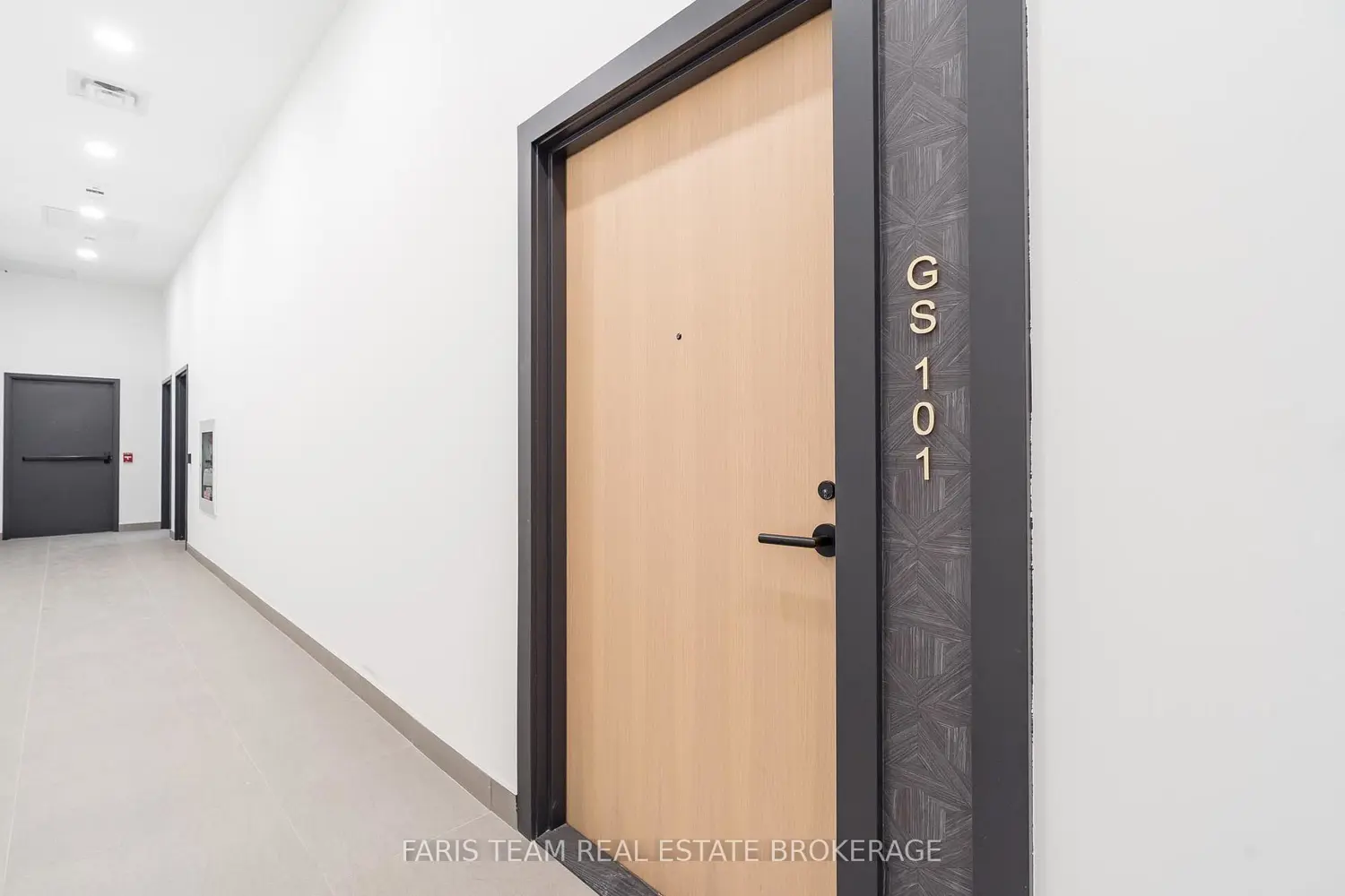 Additional image 17 of 31 Huron Street 216