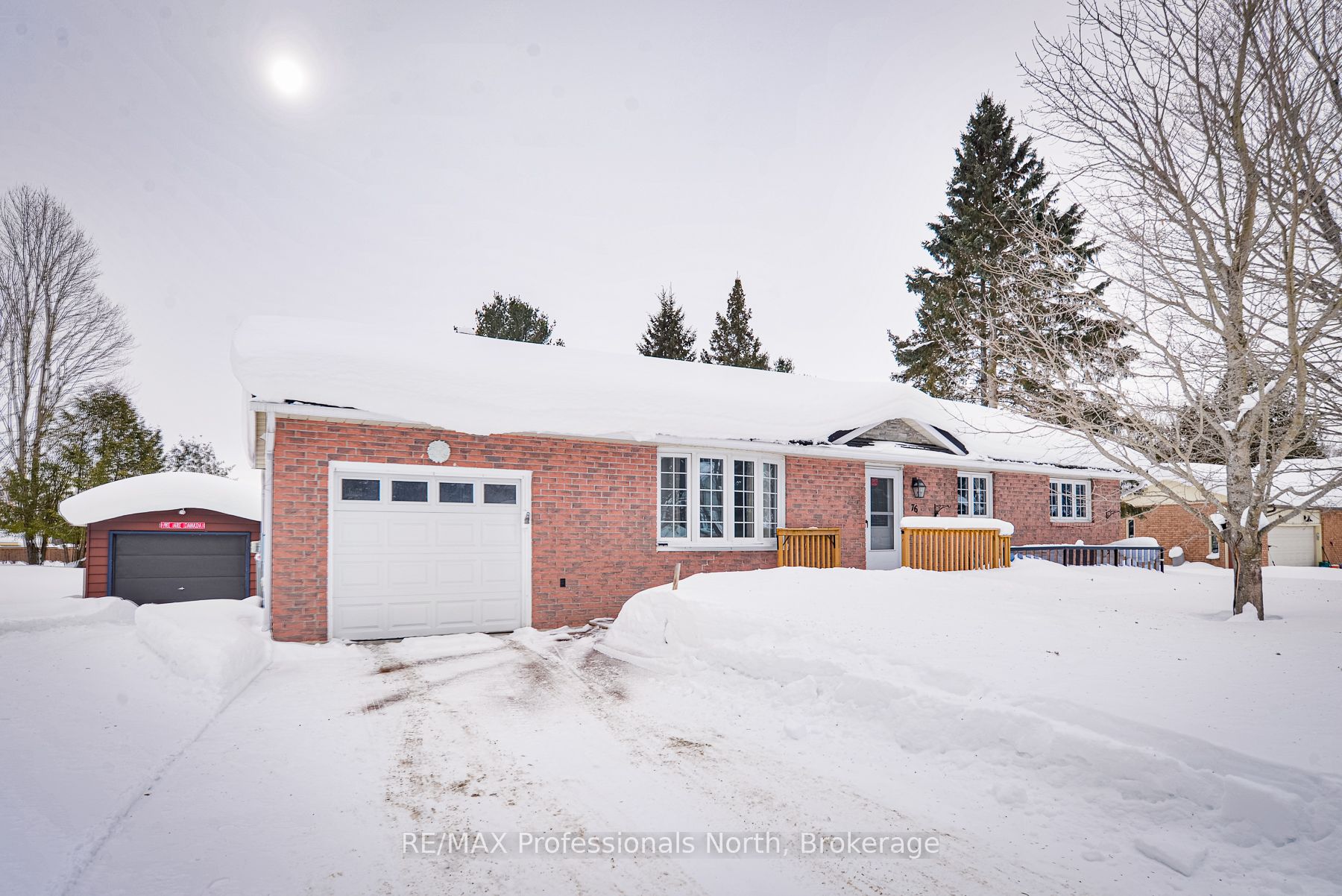 76 Westvale Drive, Bracebridge, ON, P1L 1B3