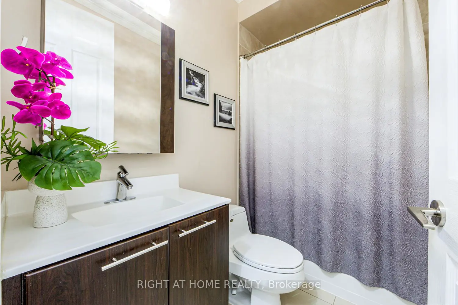 Additional image 12 of 37 Galleria Parkway Uph2