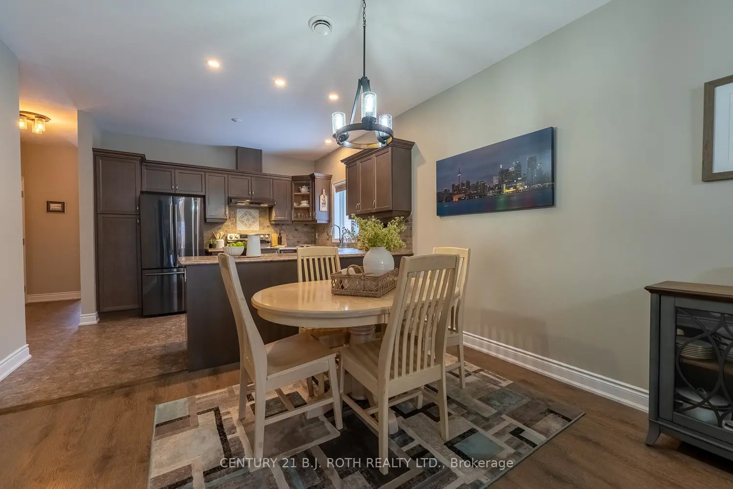 Additional image 5 of 251 Lucy Lane