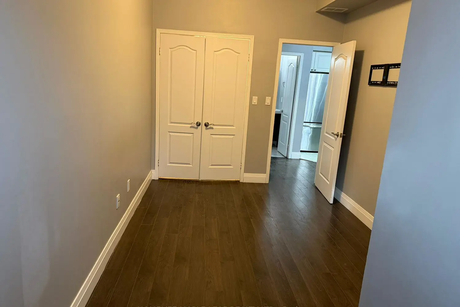 Additional image 11 of 615 Shoreline Drive 17