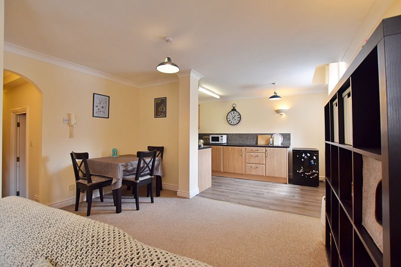 Additional image 6 of 2 bed flat for saleVernon Street, Lincoln LN5