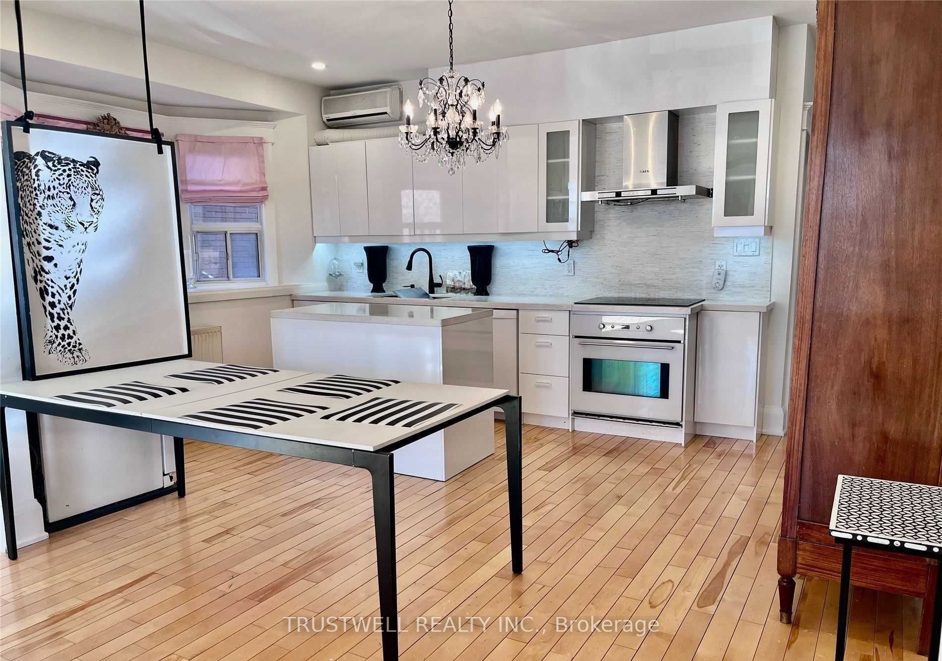 Additional image 4 of Main-220 Rose Park Drive, Toronto, ON, M4T 1R5