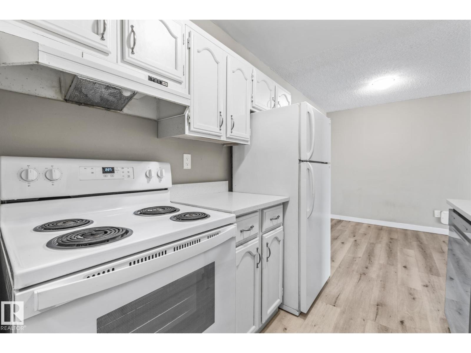 Additional image 5 of 502-10125 109 Street NW, Edmonton, AB, T5J3P1