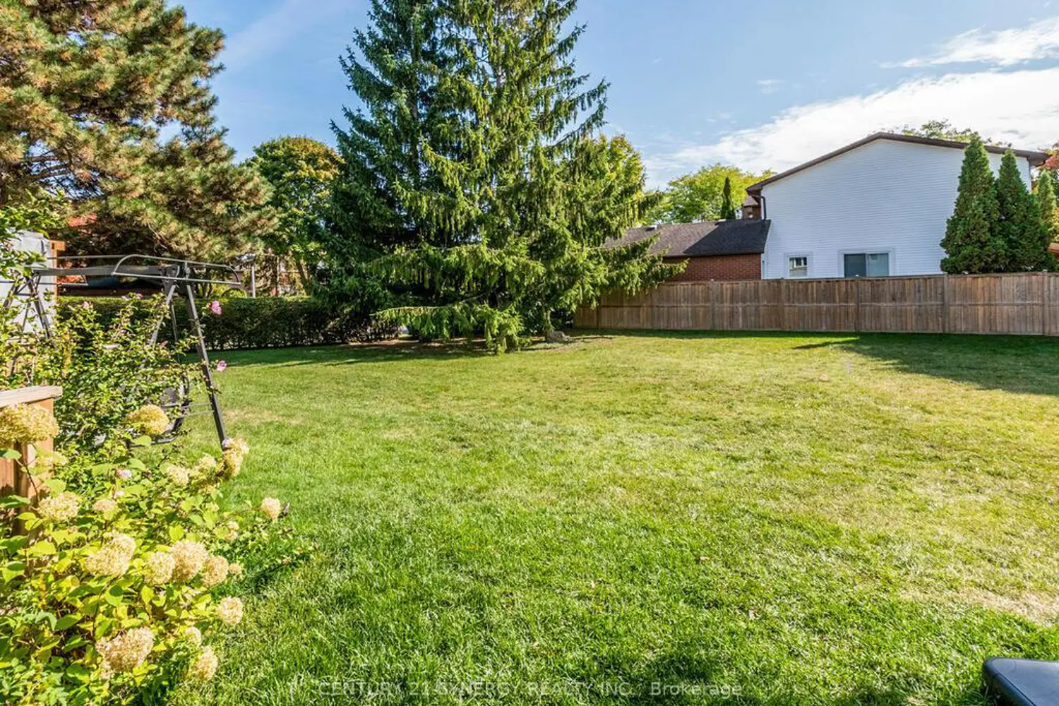 Additional image 17 of 94 Bujold Court