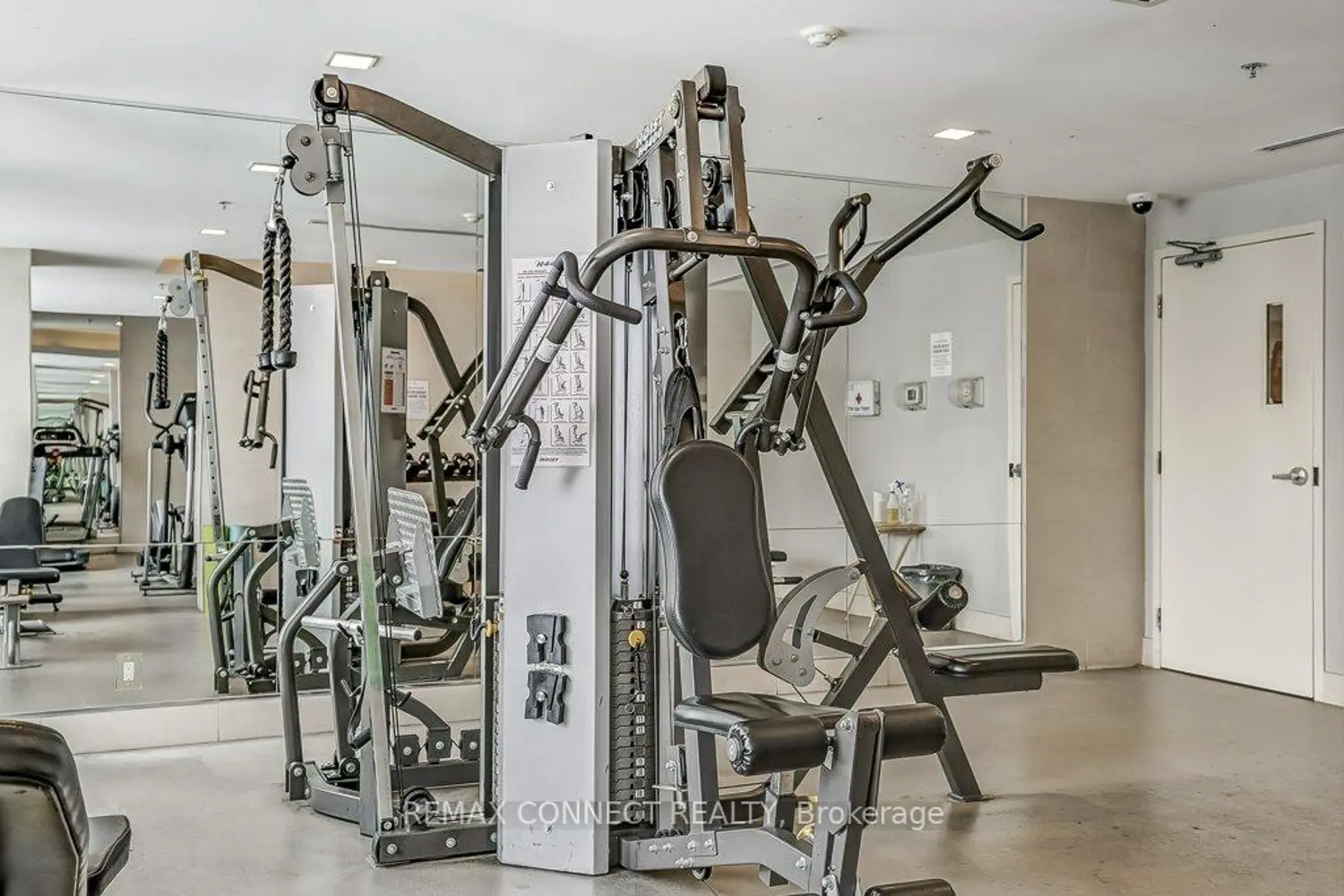 Additional image 14 of 1235 Bayly Street 905