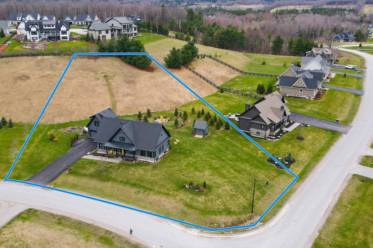 Additional image 16 of 2 Thoroughbred Drive