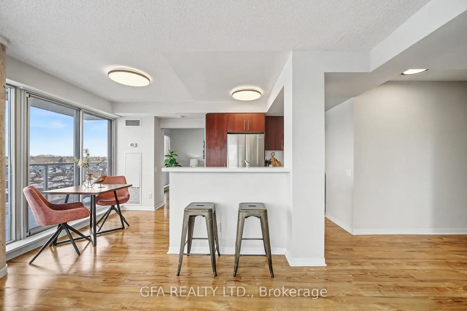 Additional image 7 of 1040 The Queensway Street 720