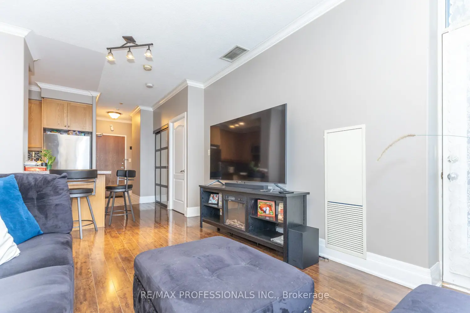 Additional image 12 of 2772 Keele Street 1004