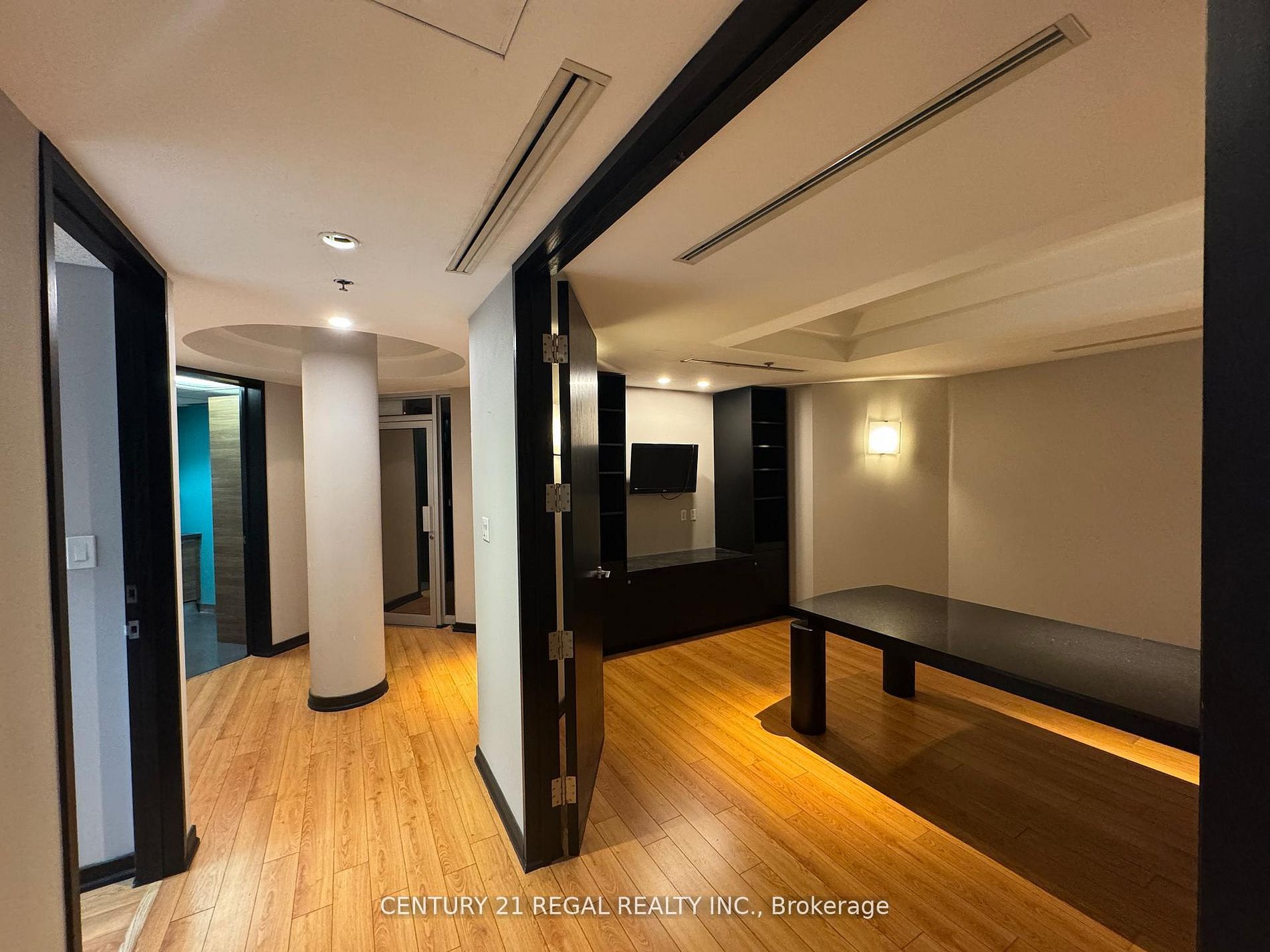 201-622 College Street, Toronto, ON, M6G 1B4