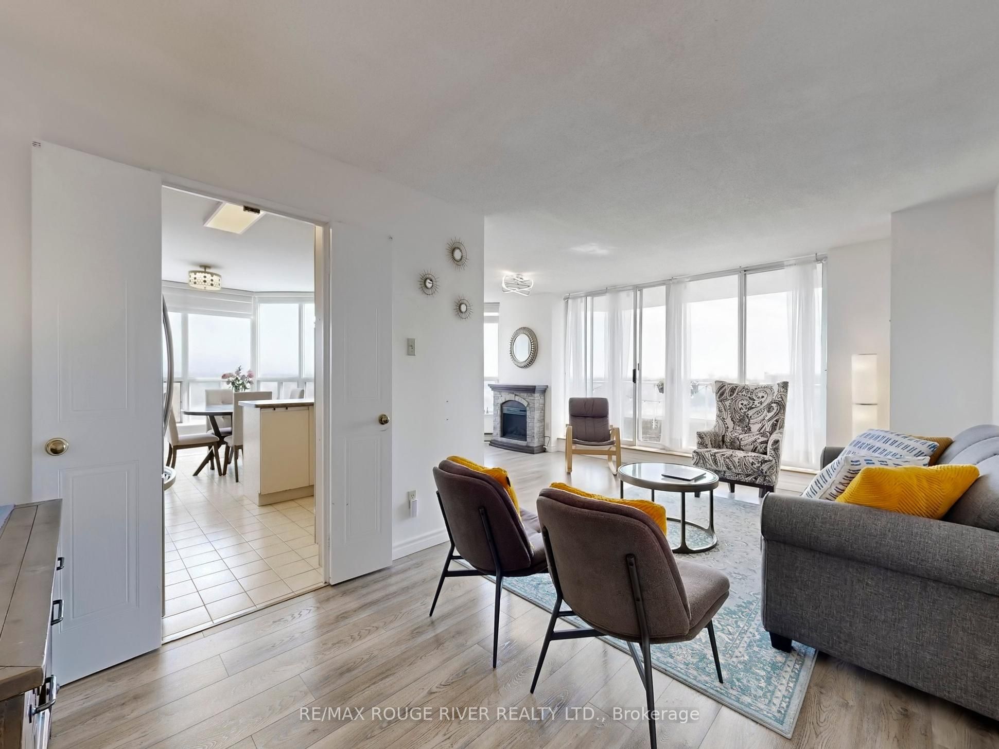 Additional image 2 of 602-410 Mclevin Avenue, Toronto, ON, M1B 5J5