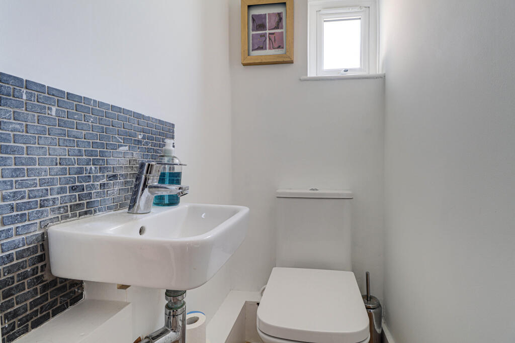 Additional image 13 of St. Julians Road, St. Albans, Hertfordshire, AL1