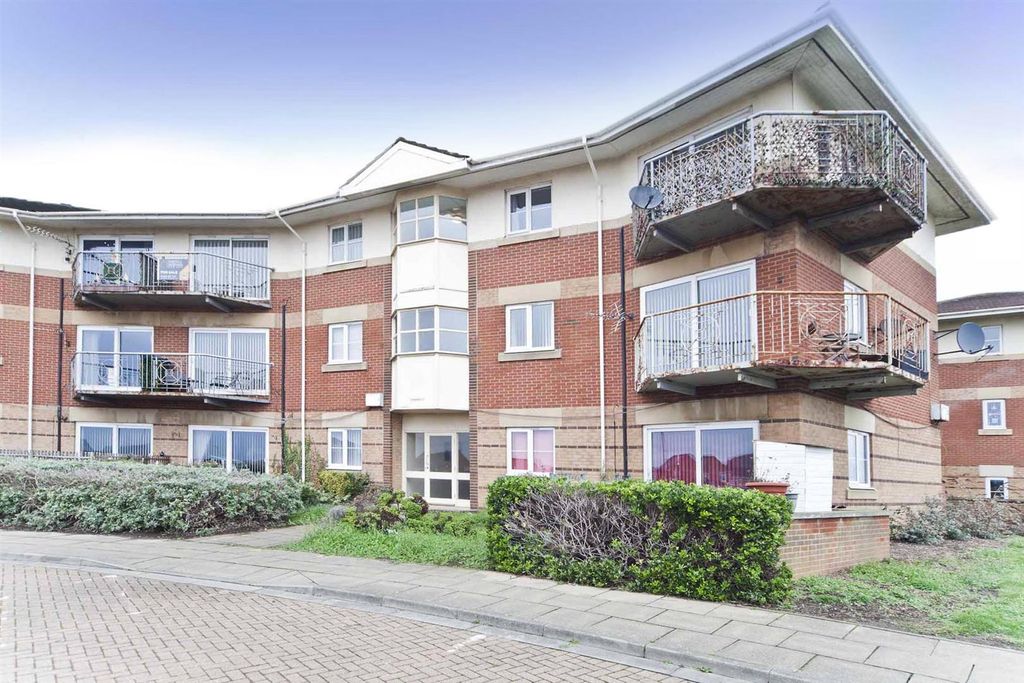 2 bed flat for saleTrident Close, Hartlepool TS24