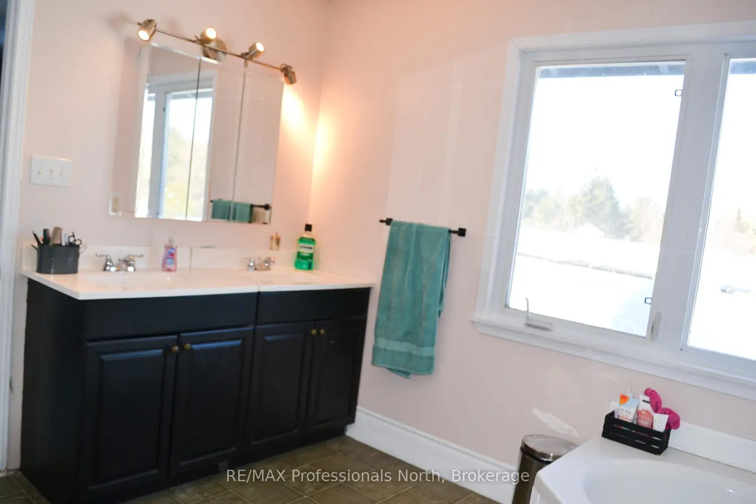 Additional image 12 of 204 Mineral Springs Road