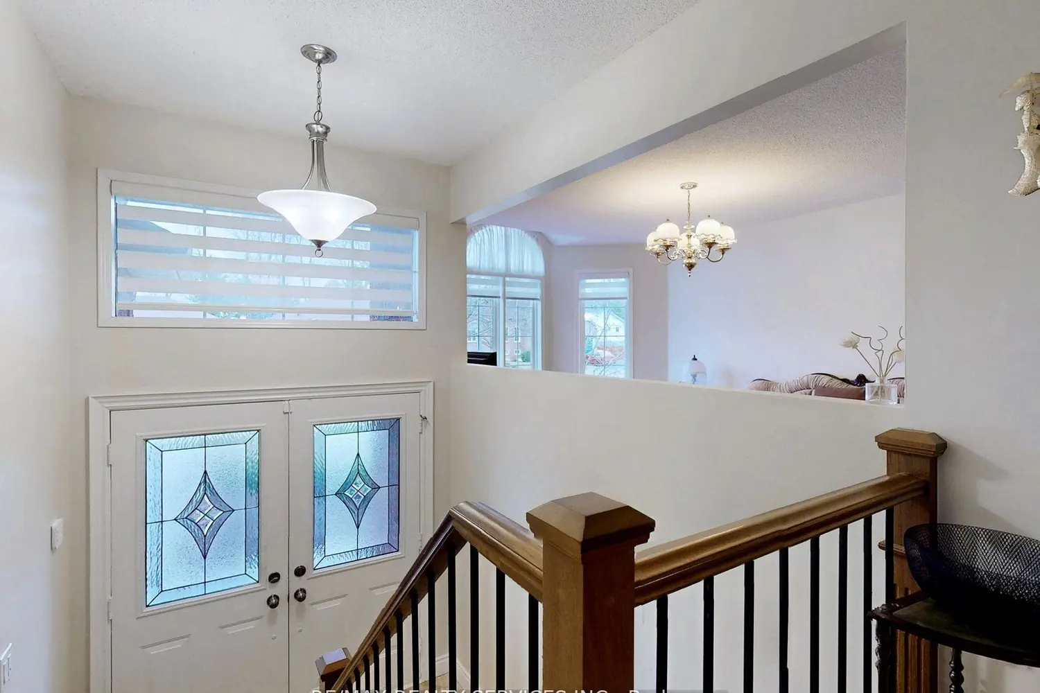 10 Bush Crescent photo 2