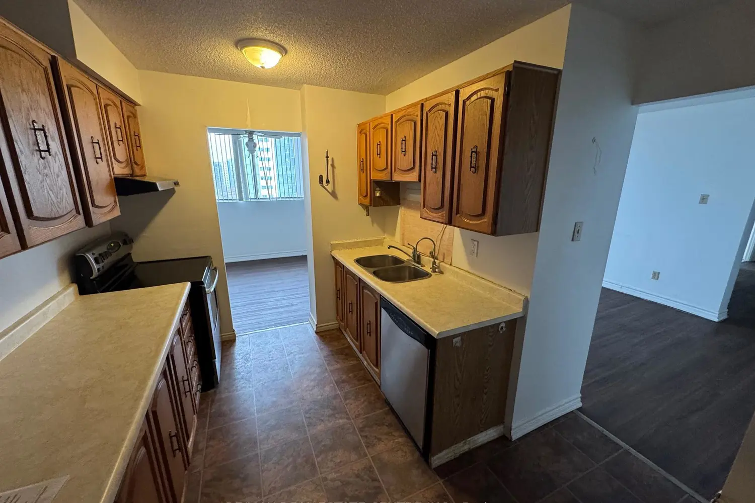 Additional image 4 of 375 King Street 603