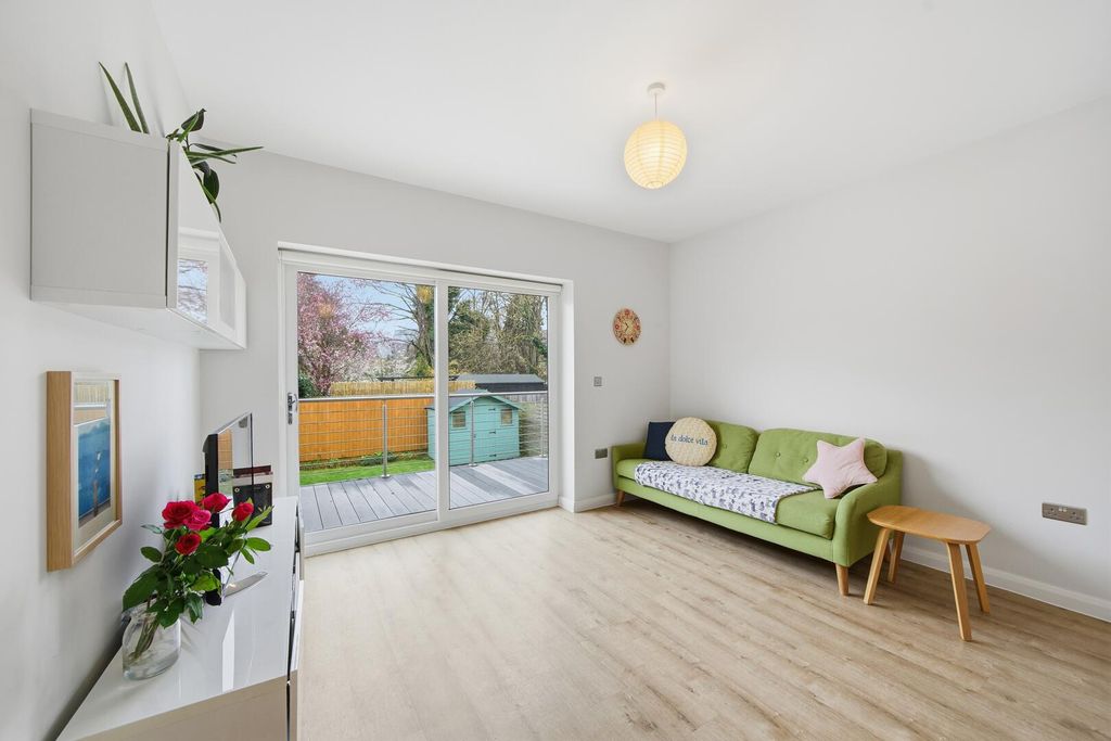 Additional image 3 of 3 bed terraced house for saleGrenville Drive, West Bridgford NG2