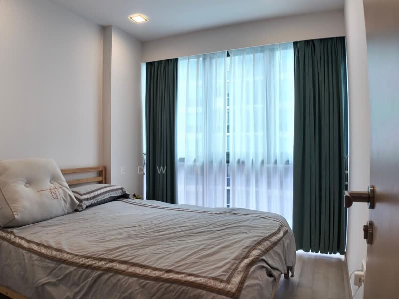Additional image 17 of 125 Compassvale Bow