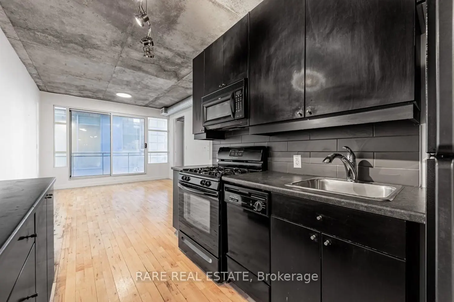 Additional image 9 of 42 Camden Street 302