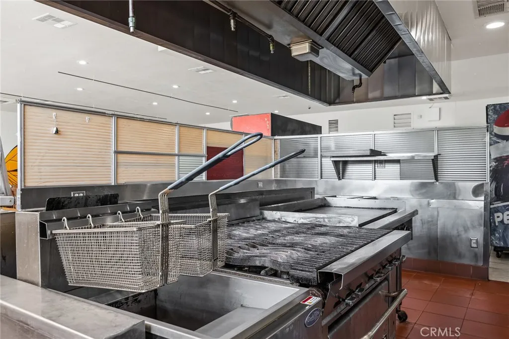 Additional image 32 of 33027 Road 159, Ivanhoe, CA 93235