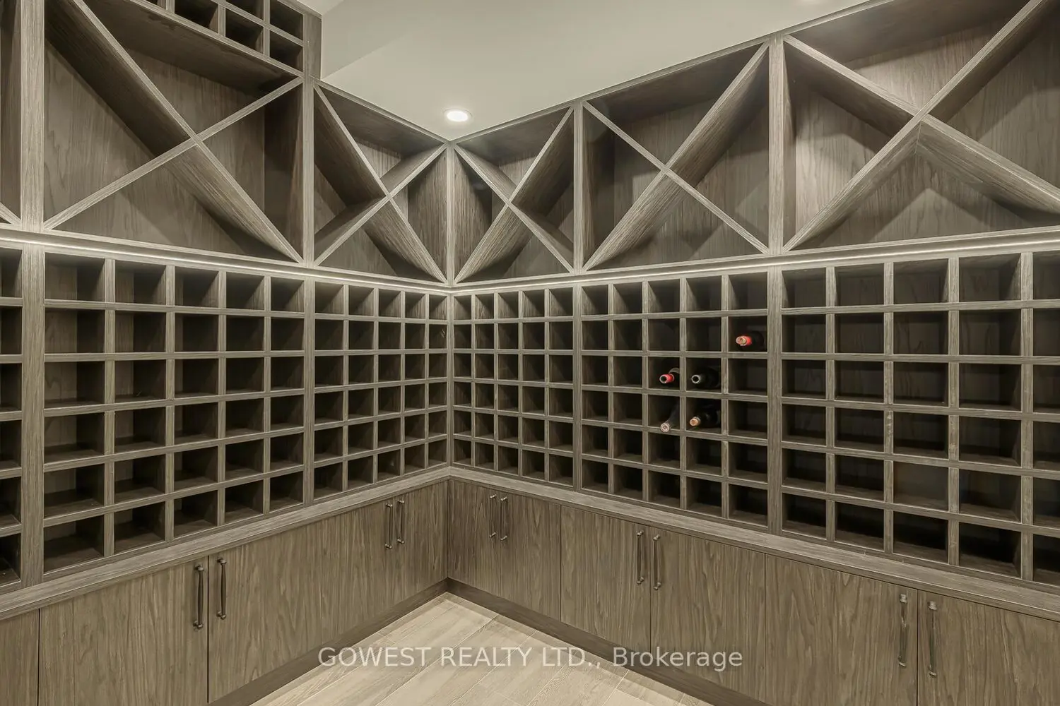 Additional image 19 of 376 Chartwell Road