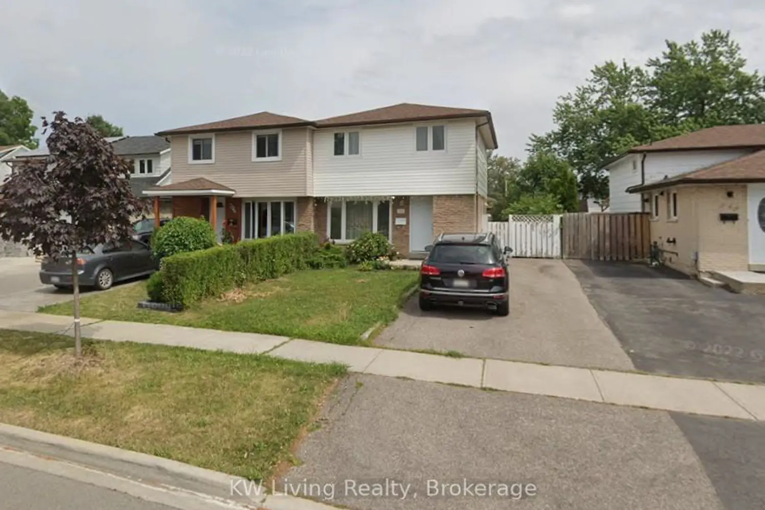 944 Blairholm Avenue