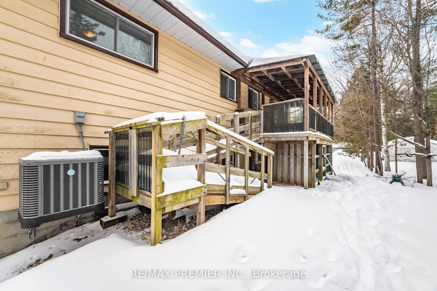 Additional image 17 of 752 Pinegrove Avenue