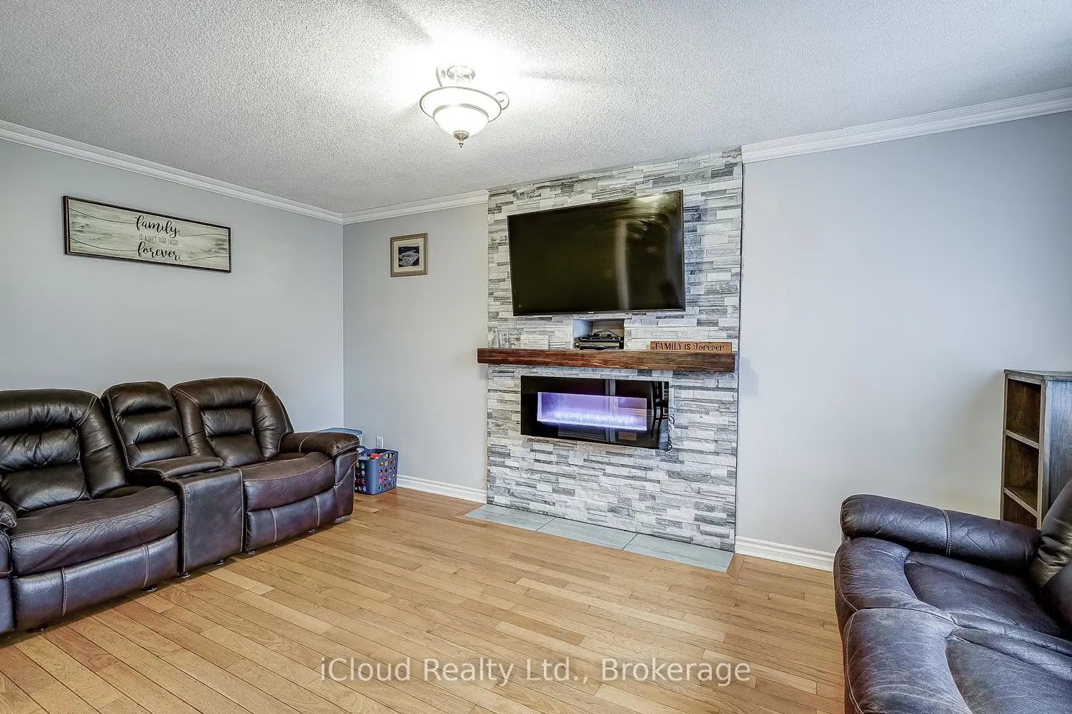 Additional image 7 of 9 Timothy Lane