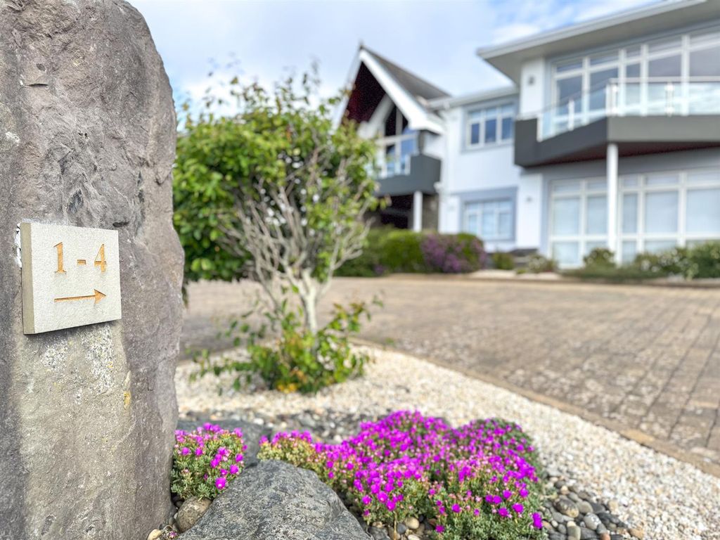 Additional image 24 of 2 bed flat for saleMajestic Apartments, King Edward Road, Onchan IM3