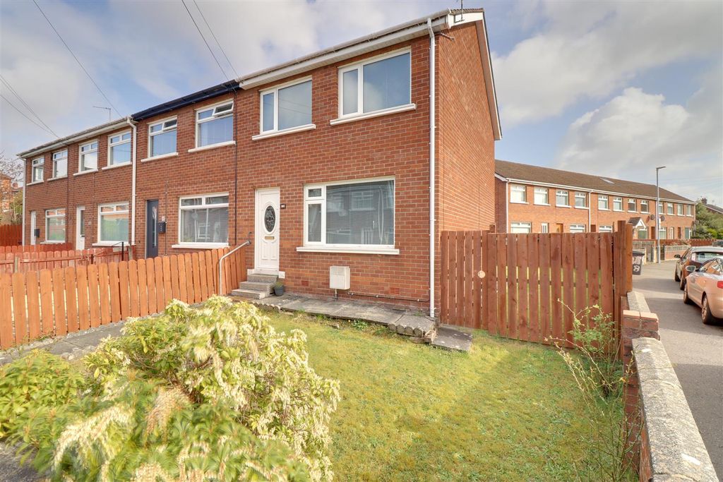 3 bed end terrace house for sale10 Orangefield Green, Belfast BT5