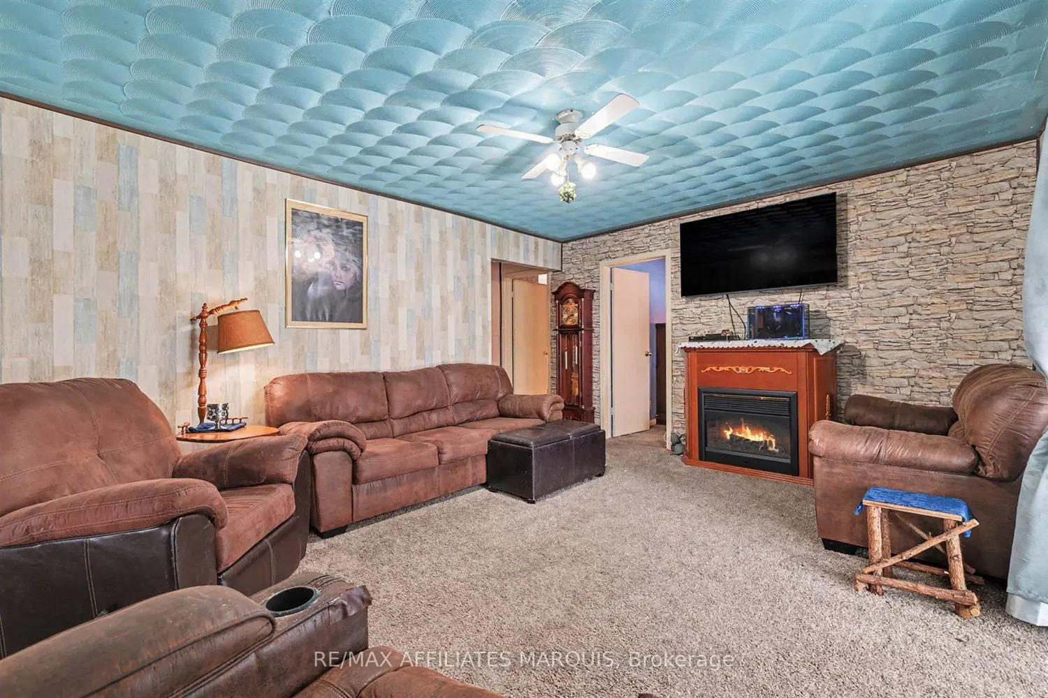 295 Glenview Road photo 3