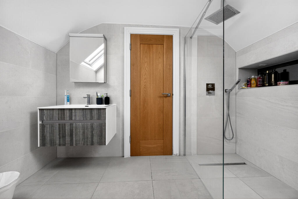 Additional image 22 of Watling Street, St. Albans, AL1