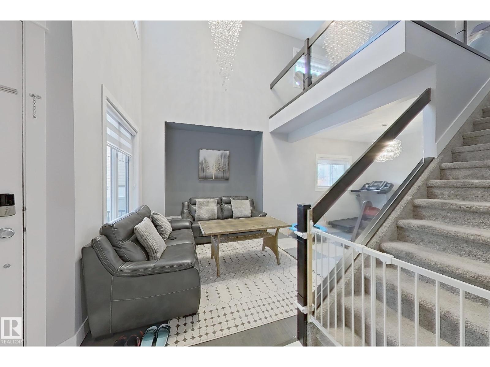 Additional image 4 of 3107 13 Avenue NW, Edmonton, AB, T6T0Z3