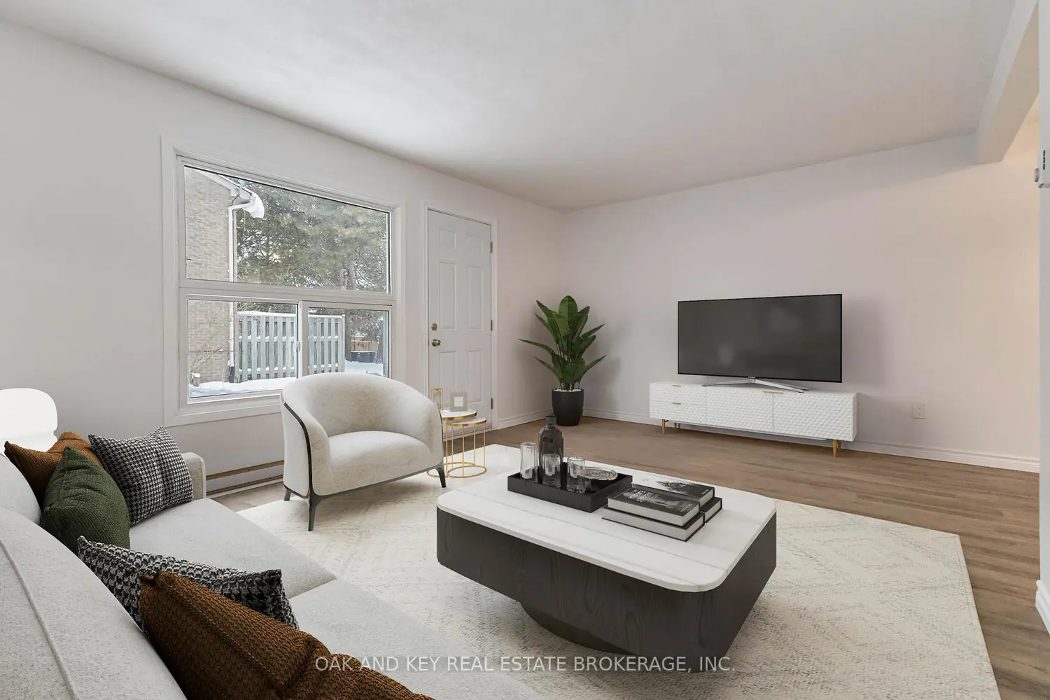 166 Southdale Road 10 photo 4