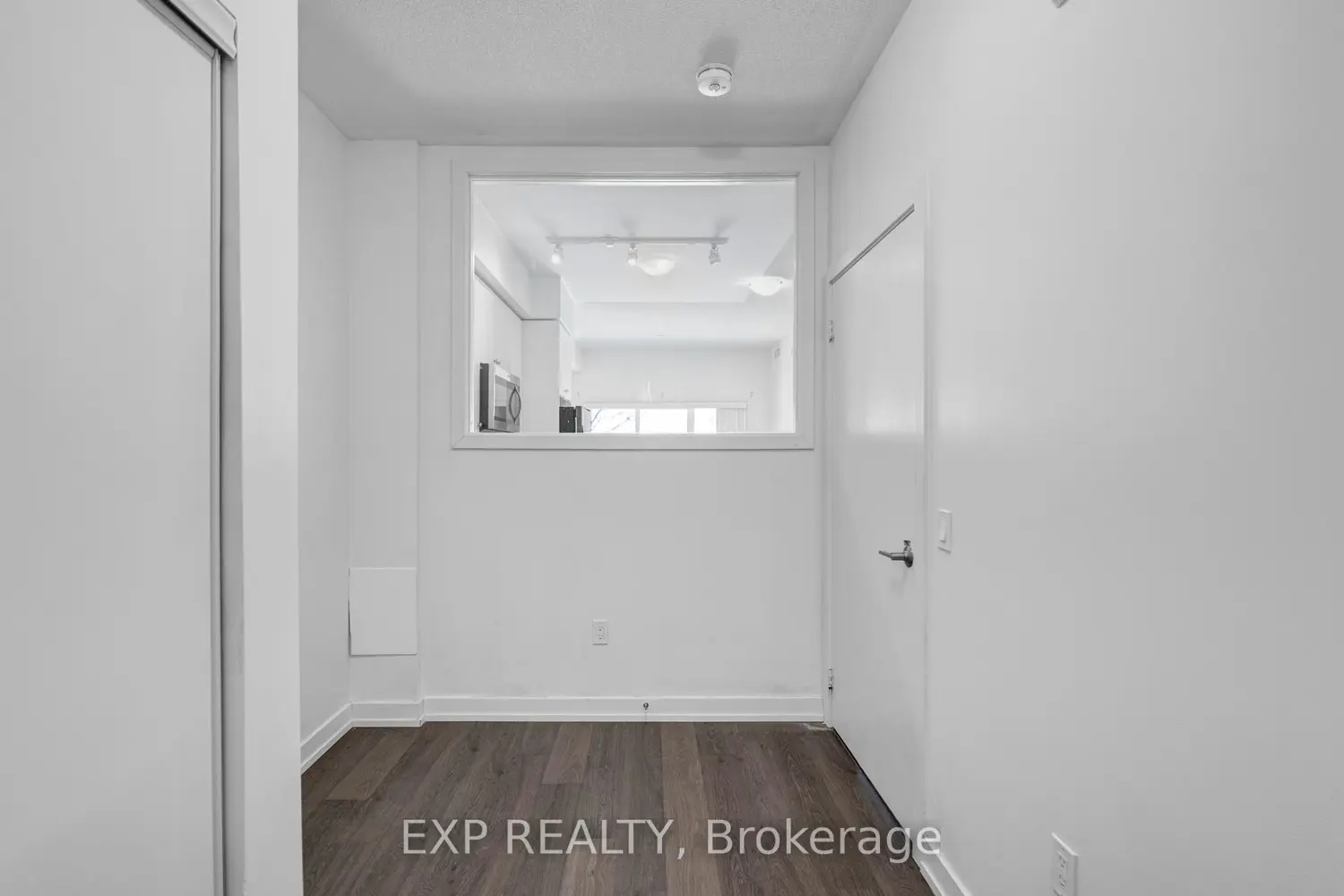 Additional image 3 of 555 William Graham Drive 115