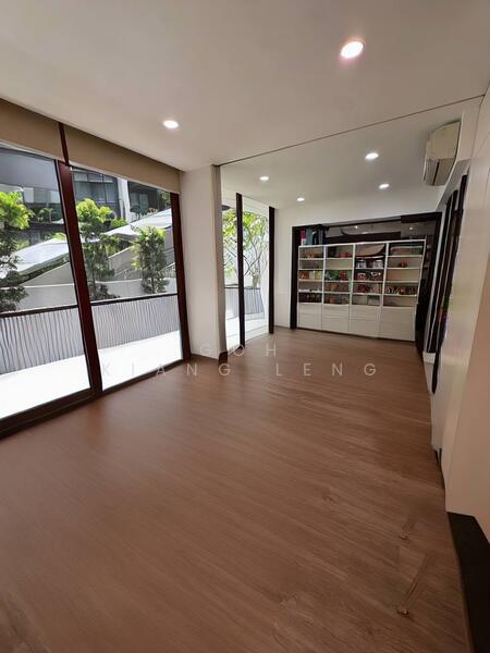 Additional image 5 of 20 Handy Road