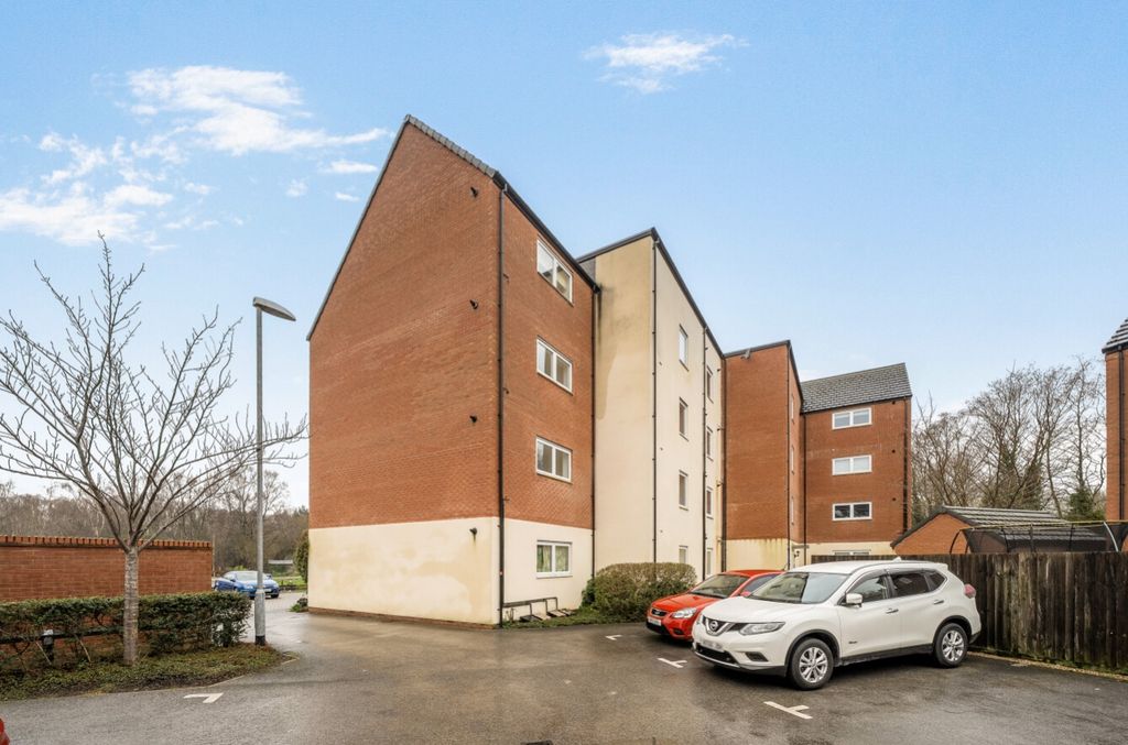 Additional image 16 of 2 bed flat for saleAngelica Road, Lincoln, Lincolnshire LN1