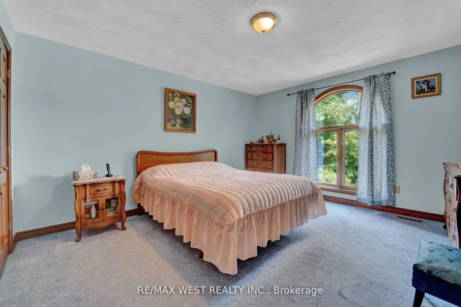 Additional image 12 of 805 Centre Road