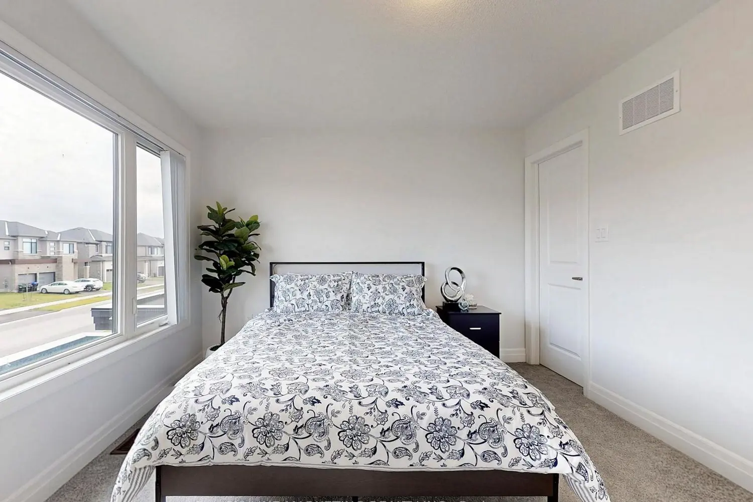 Additional image 13 of 23 Rosanne Circle