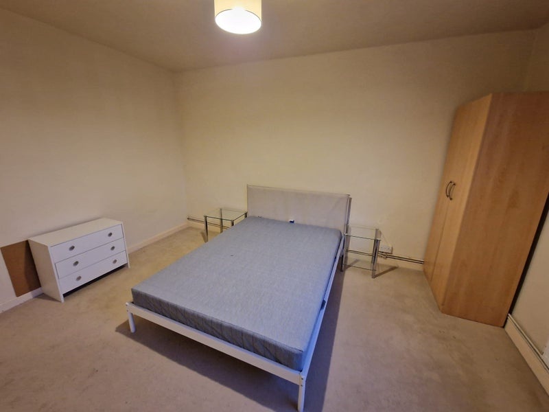 Room in a Shared Flat, Zion House, E1, N1 7GU