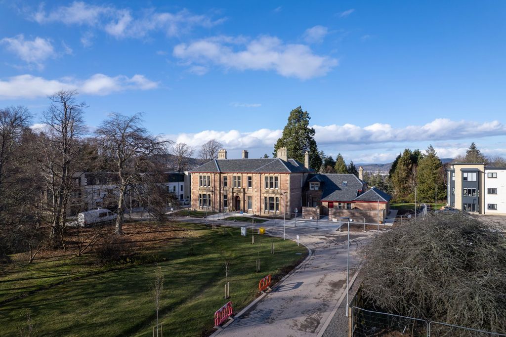 2 bed flat for saleDrummond Hill, Inverness, Highland IV2 photo 4