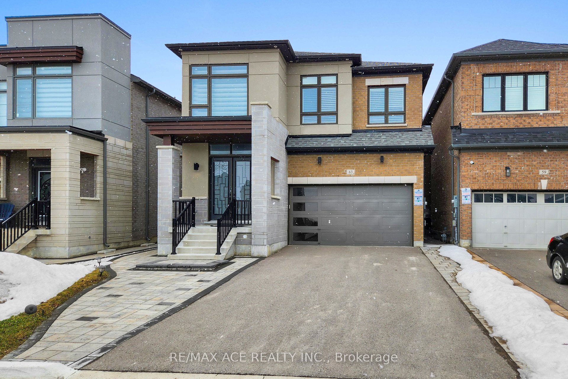 63 Suttonrail Way, Whitchurch-stouffville, ON, L4A 0E4