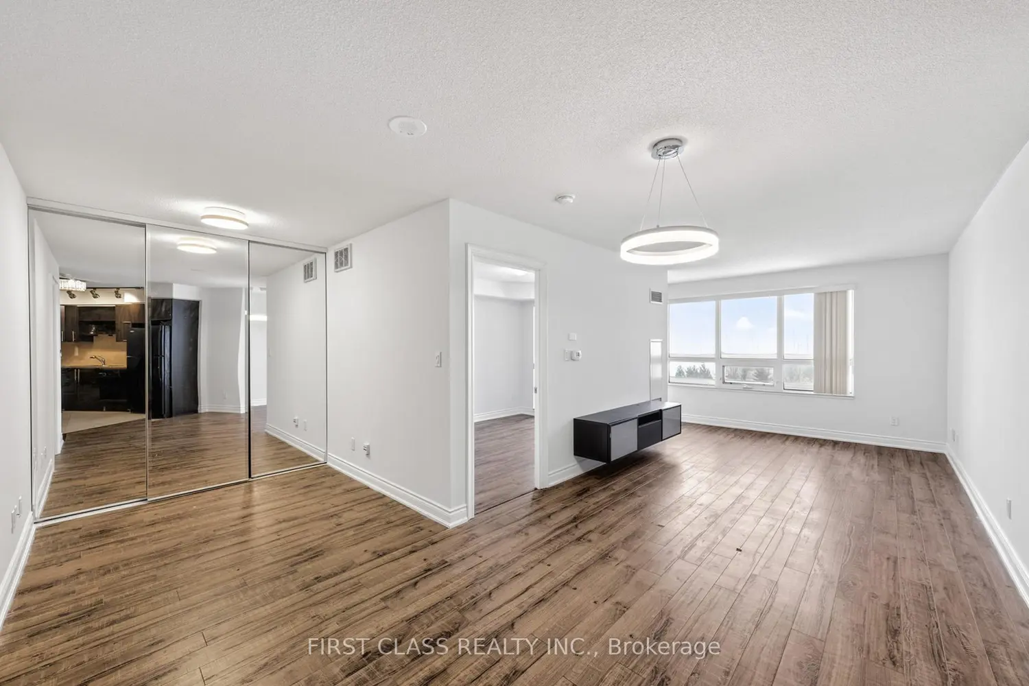 Additional image 7 of 60 South Town Centre Boulevard 620