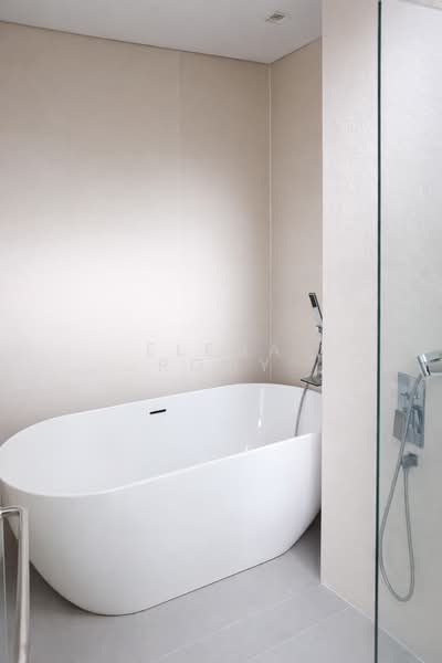 Additional image 11 of Cove Way