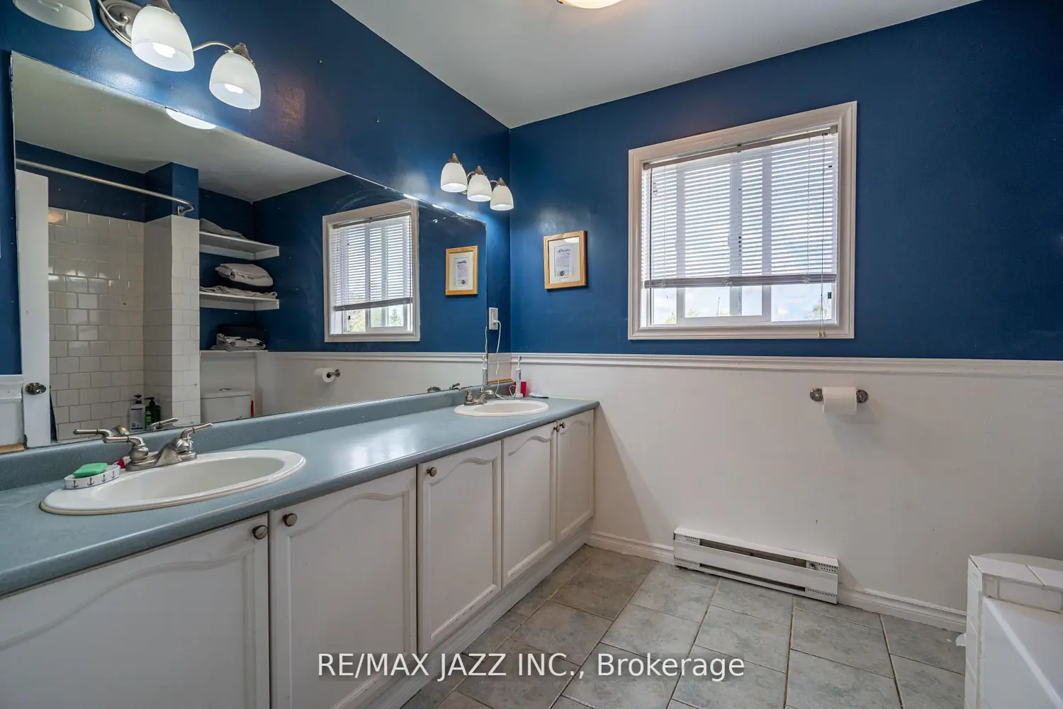 Additional image 15 of 1087 Islandview Drive